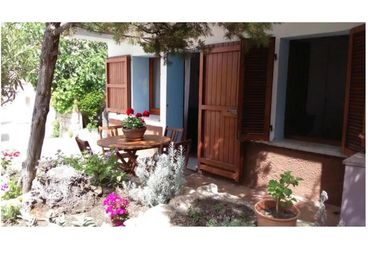 Bilocale A Pochi Metri Dal Mare Villa La Maddalena  Exteriör bild